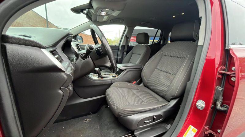 2019 GMC Acadia SLE-2