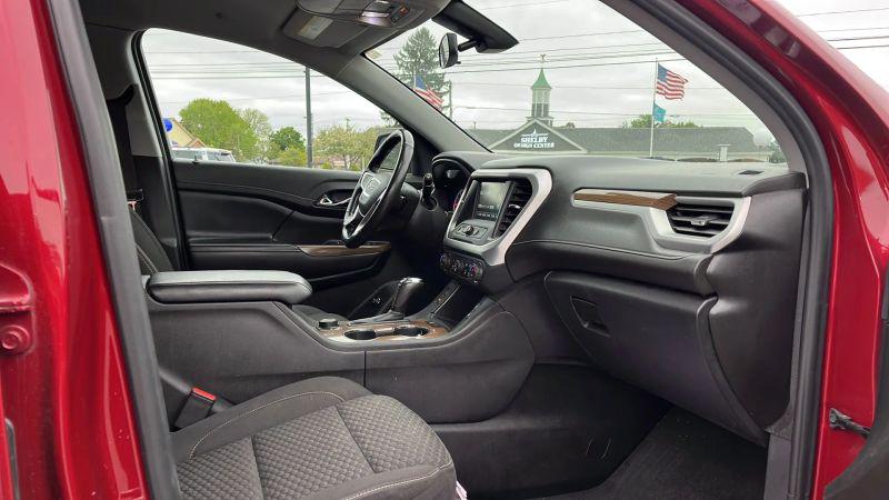 2019 GMC Acadia SLE-2