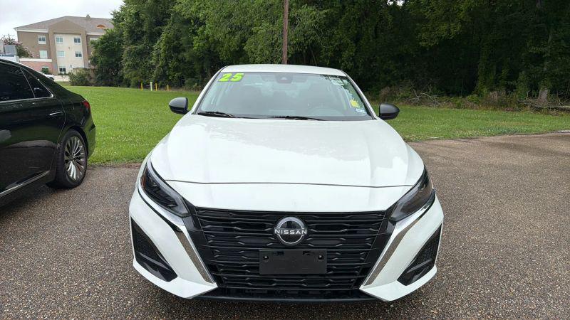 2025 Nissan Altima SV FWD