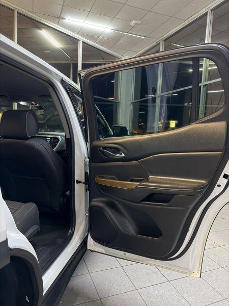 2018 GMC Acadia SLE-1