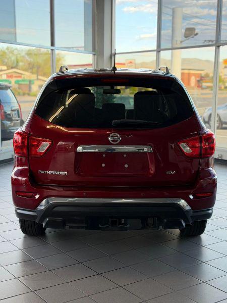 2018 Nissan Pathfinder SV
