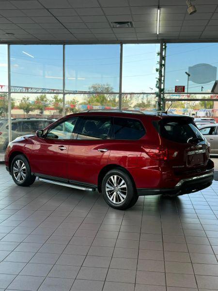 2018 Nissan Pathfinder SV