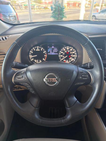 2018 Nissan Pathfinder SV
