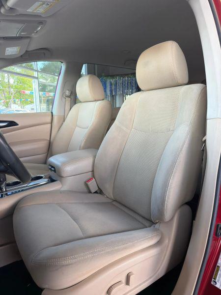 2018 Nissan Pathfinder SV