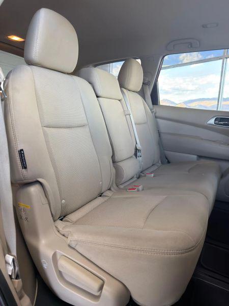 2018 Nissan Pathfinder SV
