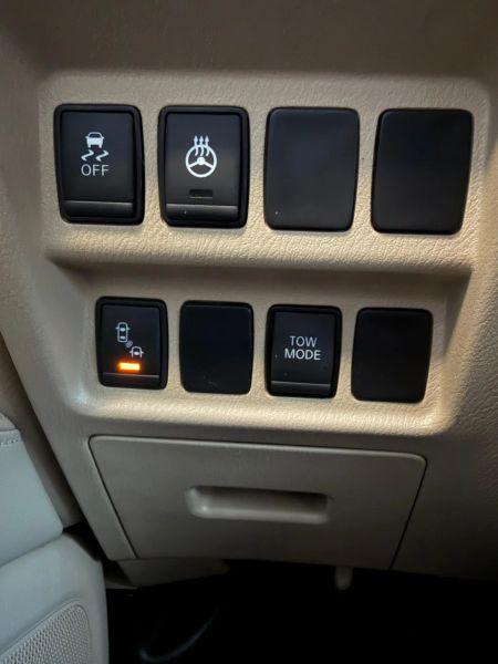 2018 Nissan Pathfinder SV