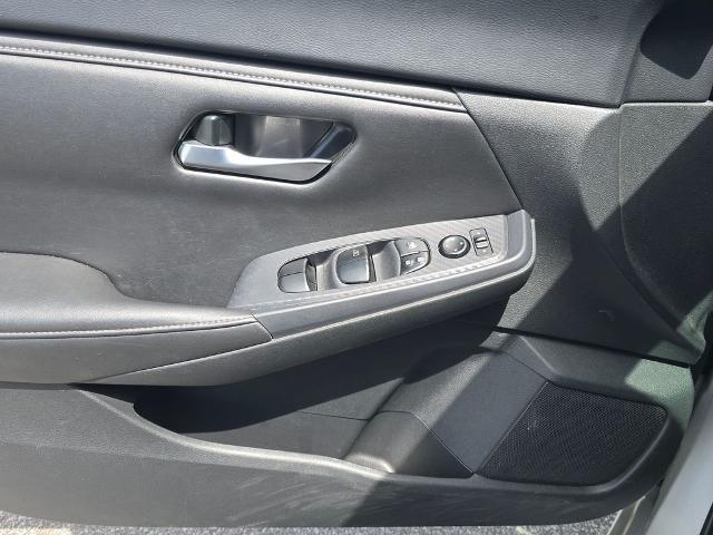 2023 Nissan Sentra SV Xtronic CVT
