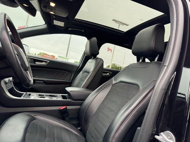 2024 Ford Edge ST-Line