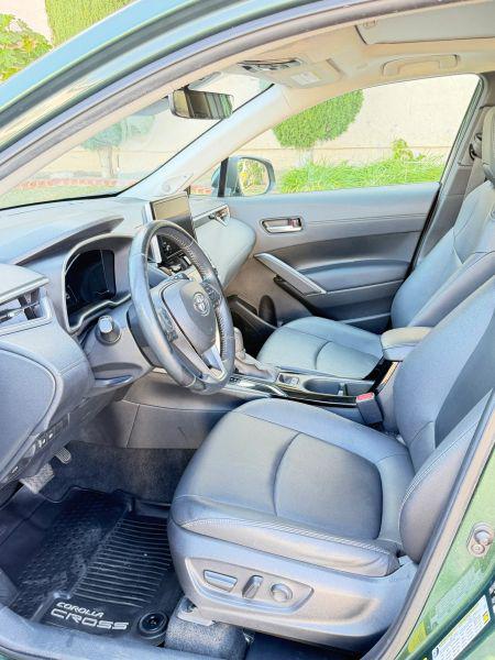 2023 Toyota Corolla Cross XLE