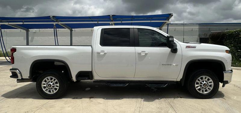 2022 Chevrolet Silverado 2500HD 4WD Crew Cab Standard Bed LT