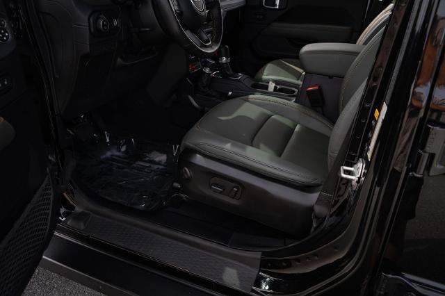 2024 Jeep Gladiator Sport