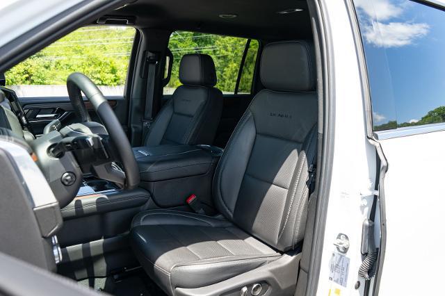 2025 GMC Yukon XL 4WD Denali