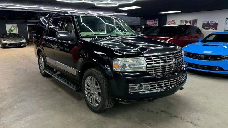 2008 Lincoln Navigator Base