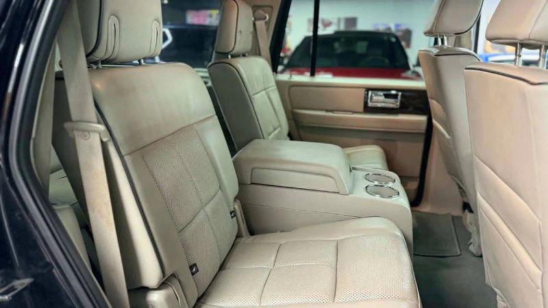 2008 Lincoln Navigator Base