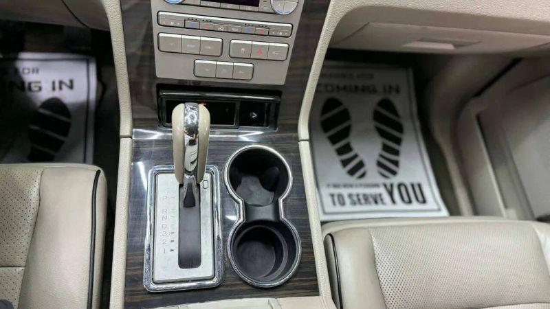 2008 Lincoln Navigator Base