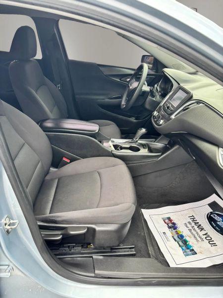 2017 Chevrolet Malibu 1LT