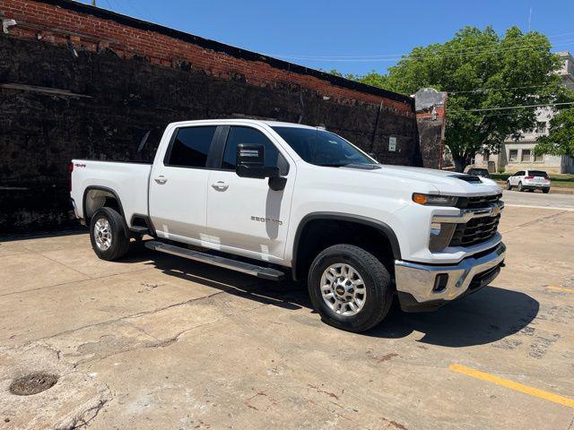 2025 Chevrolet Silverado 2500HD 4WD Crew Cab Standard Bed LT