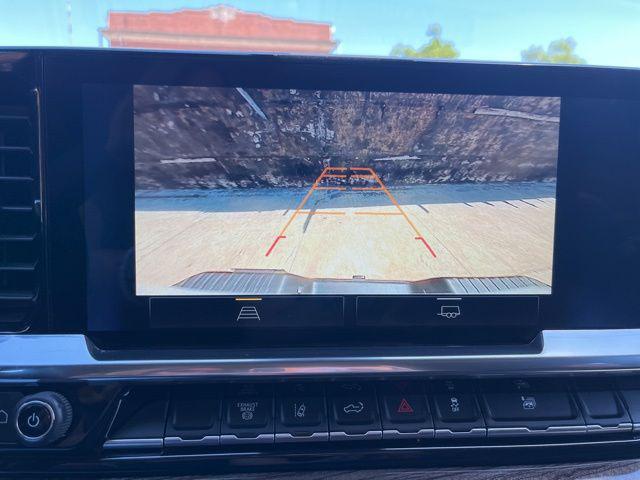 2025 Chevrolet Silverado 2500HD 4WD Crew Cab Standard Bed LT
