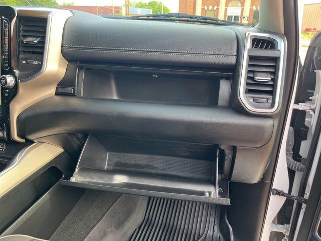 2022 Ram 1500 Laramie Crew Cab 4x4 5'7" Box