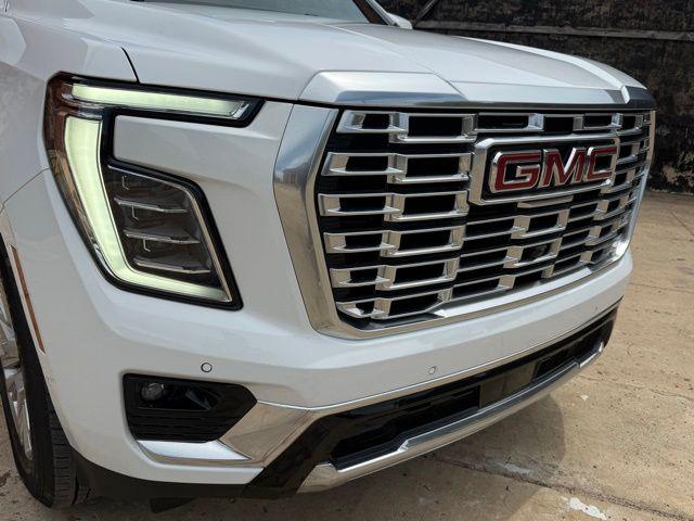2025 GMC Yukon 4WD Denali