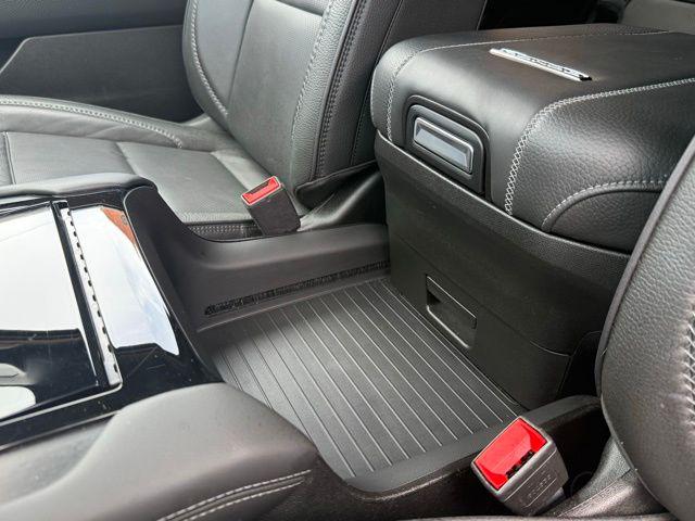 2025 GMC Yukon 4WD Denali