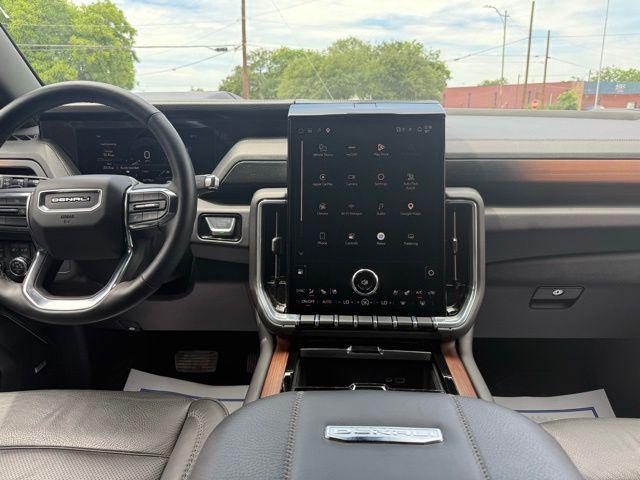 2025 GMC Yukon 4WD Denali