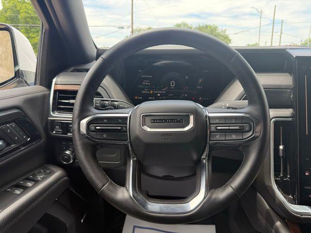 2025 GMC Yukon 4WD Denali