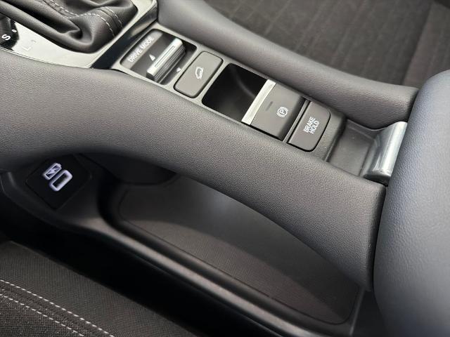 2023 Honda HR-V AWD LX