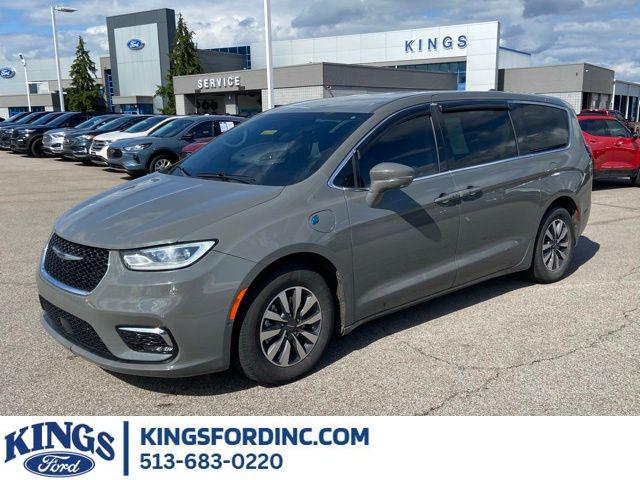 2022 Chrysler Pacifica Hybrid Touring L for sale near Cincinnati, OH