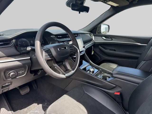2026 Jeep Grand Cherokee L Altitude 4x4