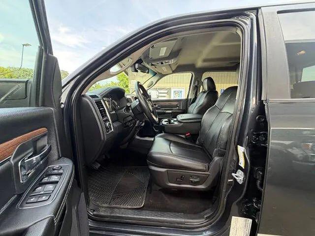 2018 Ram 3500 Laramie Crew Cab 4x4 8' Box