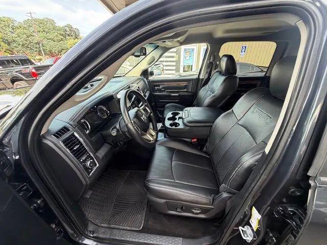 2018 Ram 3500 Laramie Crew Cab 4x4 8' Box