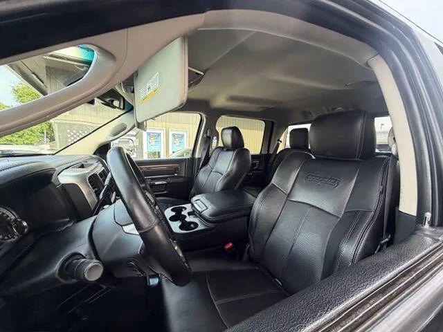 2018 Ram 3500 Laramie Crew Cab 4x4 8' Box