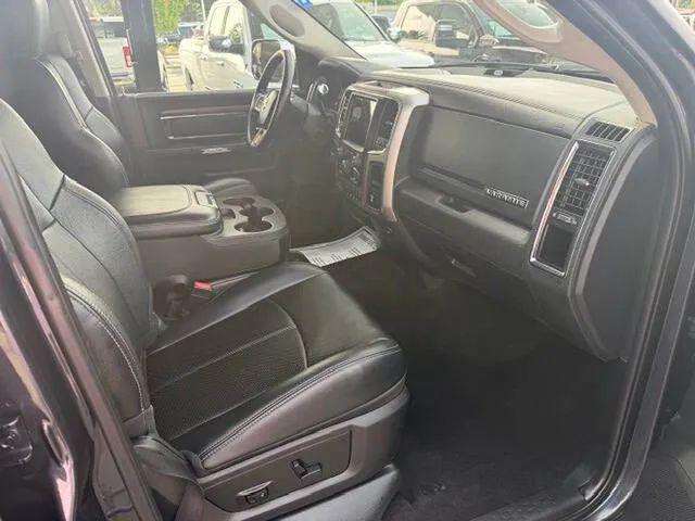 2018 Ram 3500 Laramie Crew Cab 4x4 8' Box