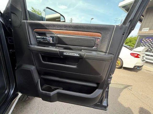2018 Ram 3500 Laramie Crew Cab 4x4 8' Box