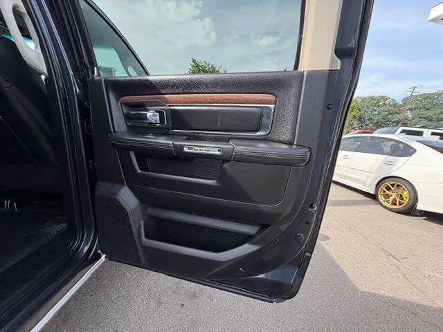 2018 Ram 3500 Laramie Crew Cab 4x4 8' Box
