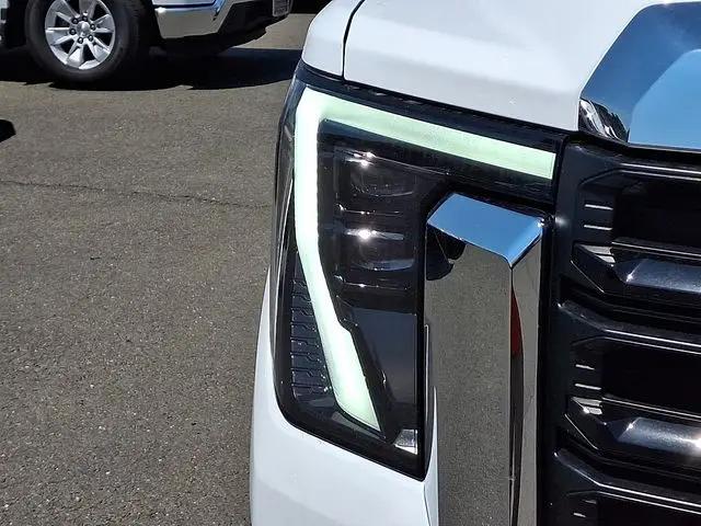 2026 GMC Sierra 3500HD Crew Cab, Long Bed, Pro Dual Rear Wheel, 4WD