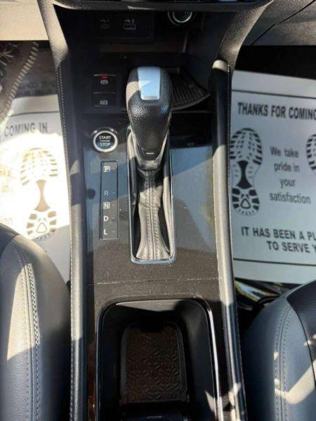 2021 Nissan Kicks SR Xtronic CVT