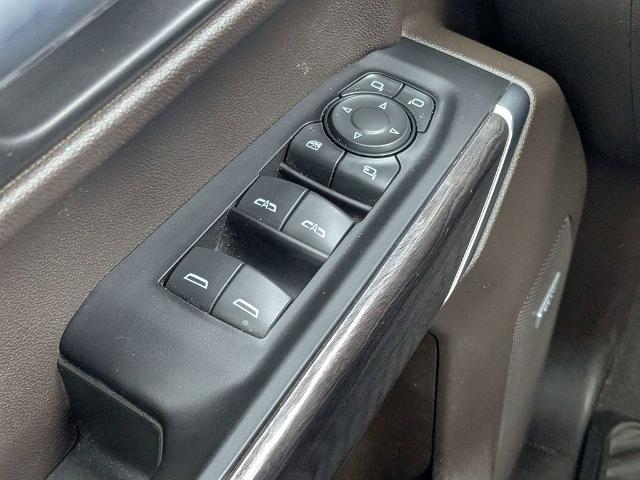 2022 Chevrolet Silverado 1500 4WD Crew Cab Short Bed LTZ