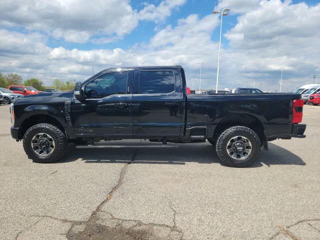 2023 Ford F-350 LARIAT