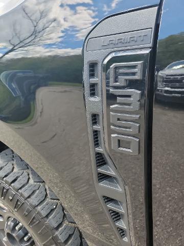 2023 Ford F-350 LARIAT