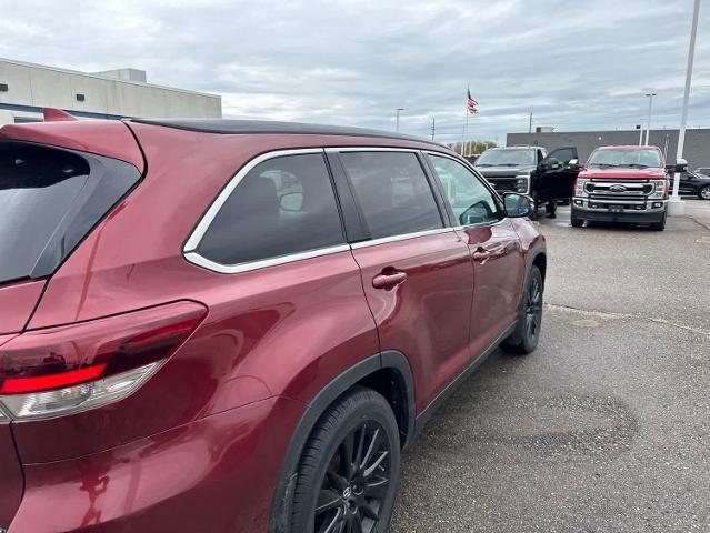 2019 Toyota Highlander Sport