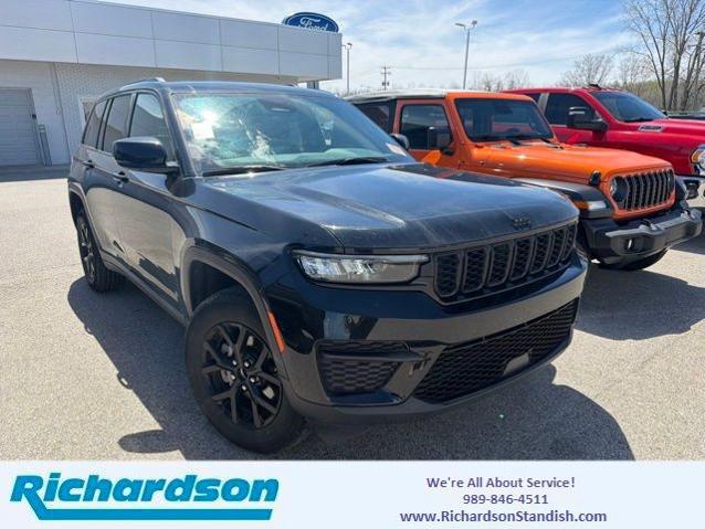 2025 Jeep Grand Cherokee Altitude 4x4 for sale in Standish, MI