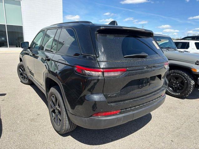2025 Jeep Grand Cherokee Altitude 4x4