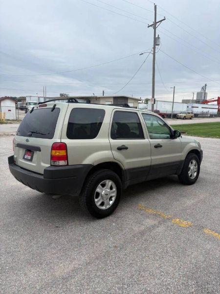 2004 Ford Escape XLT