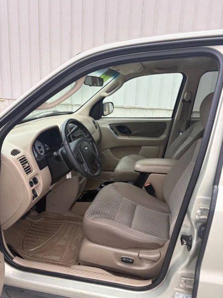 2004 Ford Escape XLT