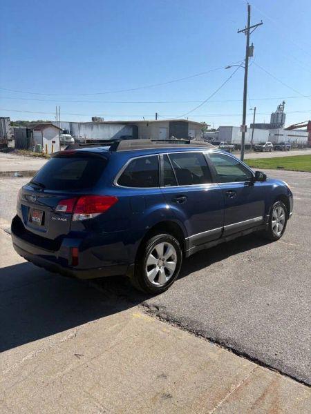 2011 Subaru Outback 2.5i Premium