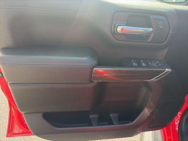 2022 Chevrolet Silverado 1500 4WD Crew Cab Short Bed LT
