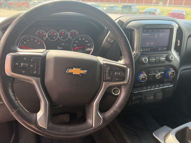 2022 Chevrolet Silverado 1500 4WD Crew Cab Short Bed LT