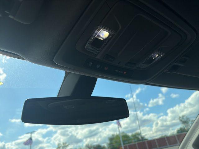 2022 Chevrolet Silverado 1500 4WD Crew Cab Short Bed LT